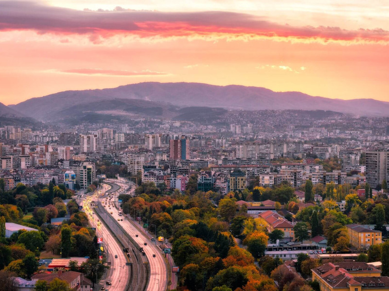 Saját raktár vásárlása a bulgáriai Vakarelben